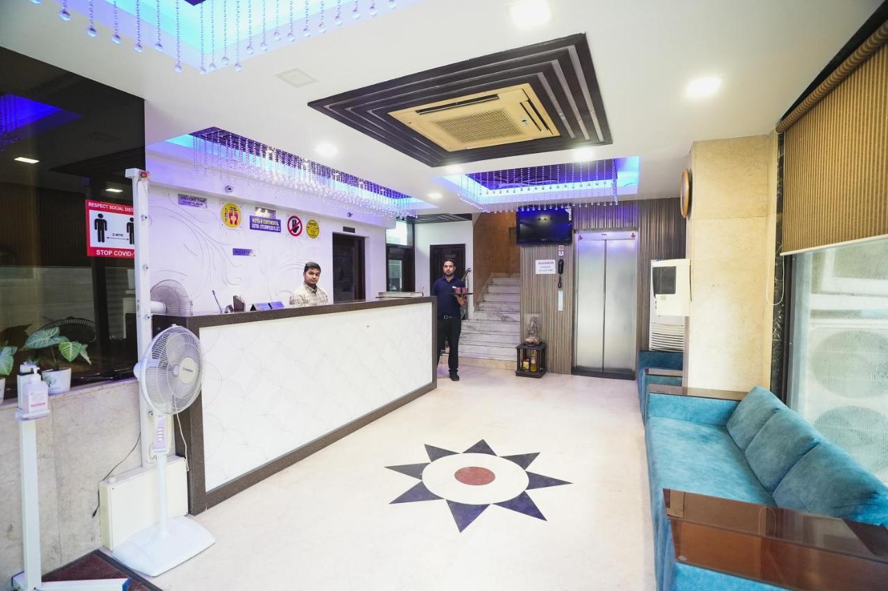 Hotel B Continental Δελχί Εξωτερικό φωτογραφία