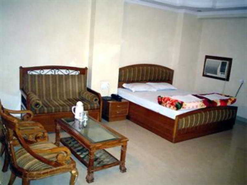 Hotel B Continental Δελχί Δωμάτιο φωτογραφία