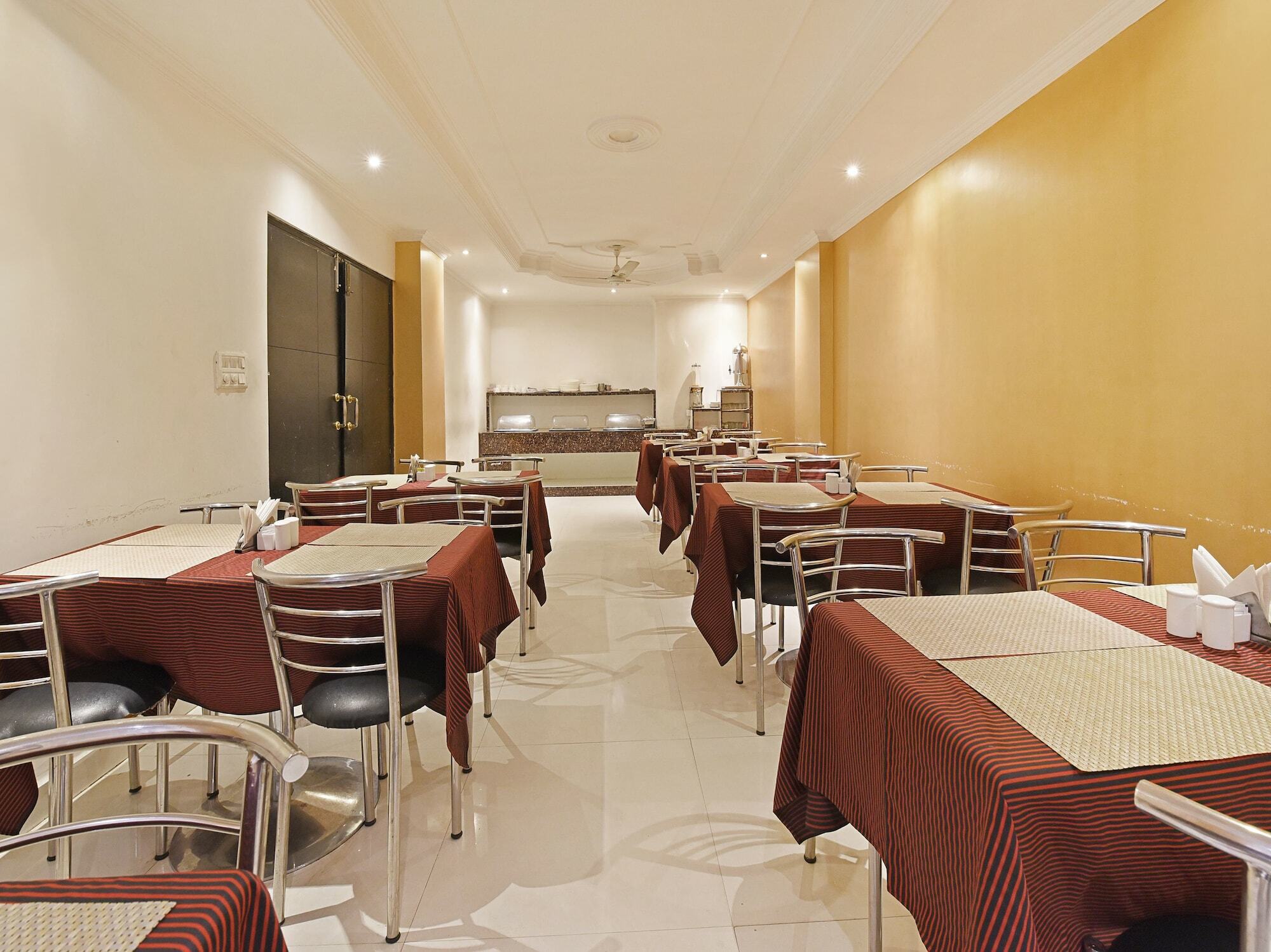 Hotel B Continental Δελχί Εξωτερικό φωτογραφία